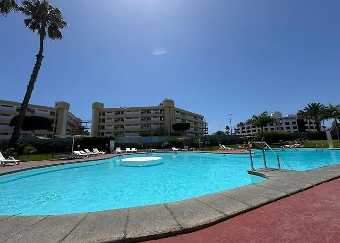 Iguazu Poolview Near Yumbo Appartement