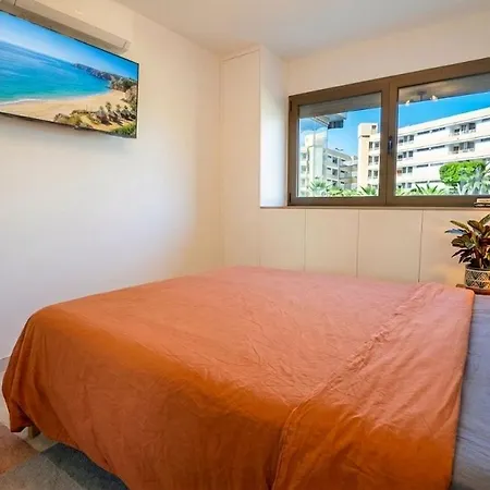 Apartment Iguazu Poolview Near Yumbo *
