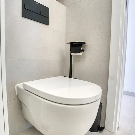 Apartment Iguazu Poolview Near Yumbo *