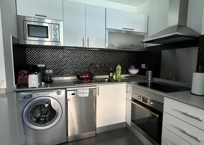 Iguazu Poolview Near Yumbo Playa del Ingles (Gran Canaria)