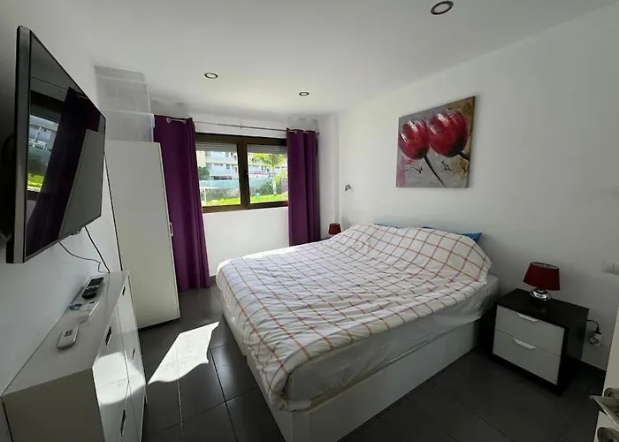 Iguazu Poolview Near Yumbo דירה