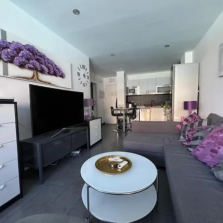 Апартаменти Iguazu Poolview Near Yumbo *