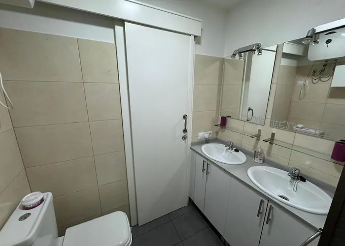 Iguazu Poolview Near Yumbo 플라야 델 잉글스