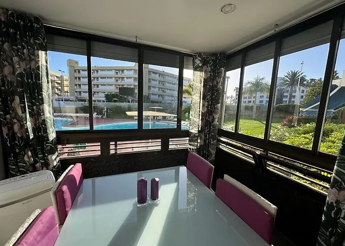 Iguazu Poolview Near Yumbo Апартаменты